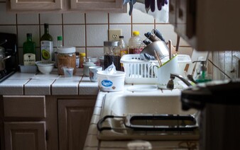 Veľkoobchod sťahuje z predaja kontaminovaný olej. Zákazníkom odporúča, aby ho nekonzumovali