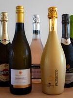 Velký prosecco test: Profláknutá značka nezklamala, BIO bylo cítit starým sudem, jiné chutnalo jako ochucená soda