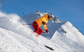 Velký skiareál v Česku už otevřel sjezdovky. Lyžovat můžeš jen za 570 korun 