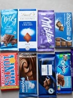 Velký test mléčných čokolád: kvalitní měla hořkou pachuť, vyhrála stylovka. Jak dopadla Milka?