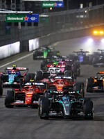 Verstappen sa stal štvornásobným majstrom sveta Formuly 1. Preteky Veľkej ceny Las Vegas vyhral Brit George Russell