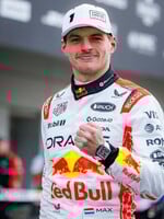 Verstappen si v Japonsku vybojoval prekvapujúcu pole position. Norrisovi ušiel len o zlomok sekundy