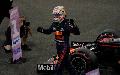 Verstappen v kvalifikaci na Velkou cenu Abú Dhabí zdolal Hamiltona 