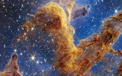 Vesmírný dalekohled Jamese Webba zachytil Sloupy stvoření v Orlí mlhovině