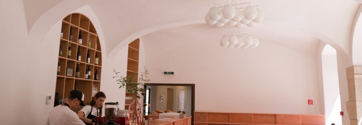 Viaceré bratislavské kaviarne zdražujú. Káva šla hore aj o 30 centov, majiteľov sme sa pýtali na dôvody