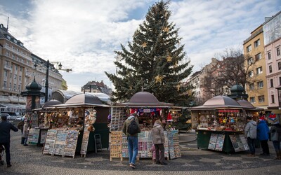 Vianočné trhy v Banskej Bystrici čaká tento rok novinka. Týka sa vareného vína či punču