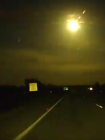 Videa ukazují, jak meteor v Austrálii rozzářil celou oblohu. Obyvatelé tvrdí, že na to nikdy nezapomenou