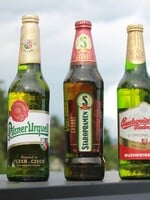 Víš, čí pivo piješ? Toto jsou majitelé známých piv v Česku a na Slovensku