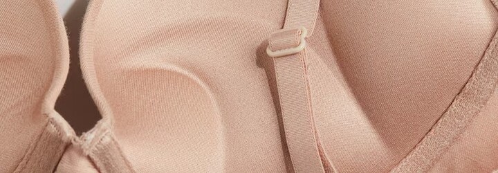 Vieš o tom, že aj spodná bielizeň môže škodiť tvojmu zdraviu? Odborníčka varuje pred najškodlivejším typom podprsenky