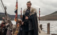 Vikings: Valhalla je nová éra Vikingov na Netflixe. Hneď v prvom traileri sú všetci od krvi
