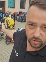 Virálne car wash video Jovinečka a jeho novej frajerky označil odborník za „hazard so životom“