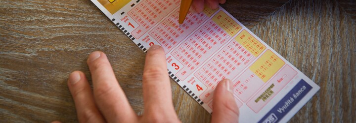 Vítěz v loterii omylem hodil do pračky výherní tiket. Prožil největší šok svého života