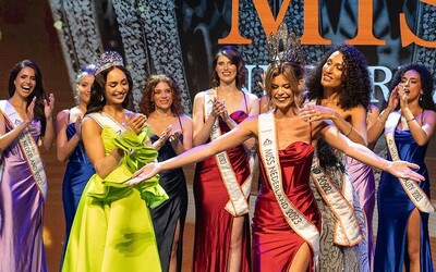 Vítězkou holandské Miss Universe se poprvé stala trans žena. „Moje komunita na mě může být právem pyšná,“ vzkazuje