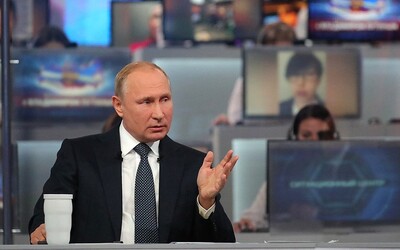 Vladimir Putin prvýkrát za 10 rokov zrušil reláciu, kde v priamom prenose odpovedal na otázky od telefonujúcich Rusov