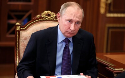 Vladimir Putin si myslí, že Rusko počas vojny na Ukrajine nič nestratilo. „Práve naopak, posilnili sme našu suverenitu“