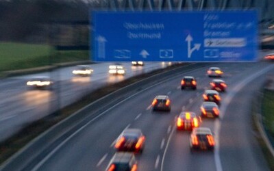 Vodiči môžu na cestách spozorovať nezvyčajnú dopravnú značku. Jej výskyt závisí od terénu