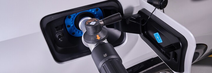 Vodíkové BMW iX5 Hydrogen vstúpilo do malosériovej výroby. Na pohľad prítomnosť palivových článkov nerozpoznáš