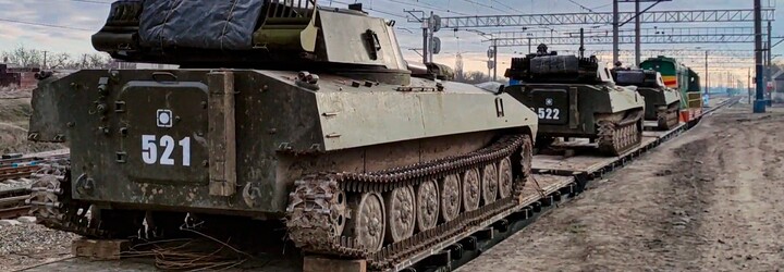 Vojna na Ukrajine: ruské tanky už vstúpili do Kyjeva. Za posledných 24 hodín zasiahla ruská armáda desiatky civilných objektov