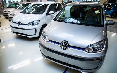 Volkswagen pozastaví výrobu vo všetkých 3 slovenských fabrikách