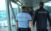 Vrah v Plzni uřízl bezdomovci hlavu a jeho tělo hodil do řeky. Policie má v případu brutální vraždy prvního podezřelého