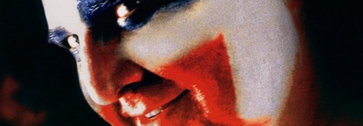 Vraždiaci klaun Gacy: Zabil a znásilnil desiatky dospievajúcich chlapcov. Obete buď uškrtil, utopil vo vani, alebo udusil penisom