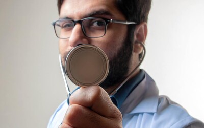 Všeobecní lekári hrozia zatváraním ambulancií. Enormne im vraj rastú náklady