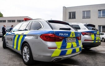 Vychovávateľa z Bratislavy obvinili zo sexuálneho obťažovania a natáčania školáčok. Muž je momentálne vo väzbe