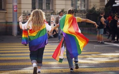 Vyčlenit dítě z výuky o LGBT? Podle ministerstva to není možné