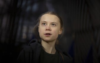 Vyhoštěná Greta Thunberg opustila Izrael. Pět aktivistů odmítlo deportaci a čeká je soud