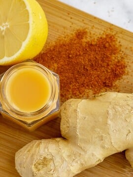 Vyrob si vlastní ginger shot: připrav si doma vitamínovou bombu, která vystřelí tvou imunitu do nebes 