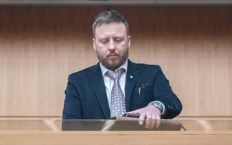 Výroky Petra Kotlára o vakcínach preveruje polícia. Pomáha mu Štefan Harabin