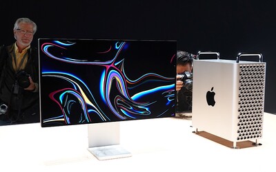 Vyšiel nový Mac Pro, z astronomickej ceny sa ti pravdepodobne zahmlie pred očami