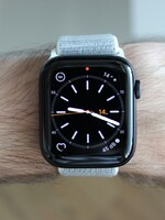 Vyzkoušeli jsme nové Apple Watch (Series 5). Vyplatí se je koupit? (Recenze)