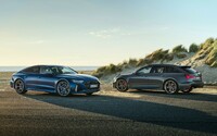 Vyšší výkon a nižšia hmotnosť. O tom sú modely Audi RS6 a RS7 v novej verzii performance