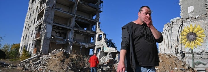 Vyvezl „dezoláty“ na Ukrajinu. Český režisér v novém dokumentu ukazuje hrůzy války lidem, co je popírají