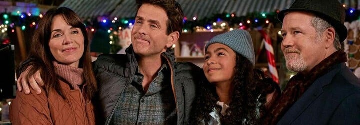 Walmart natočil bizarní vánoční film. Během sledování se ti bude snažit prodat věci