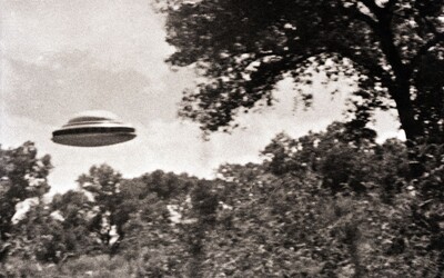 Warminsterská vec: Videli obyvatelia anglického mesta UFO? Mimozemšťania ich vraj terorizovali doma aj v autách (Podcast)