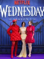 Wednesday se vrátí už za pár dní: Hvězdy na premiéře zářily v úžasných outfitech