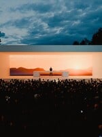 Z Coachelly do Pezinka medzi vinohrady. Festival Ženy Víno Funk odhaľuje line-up