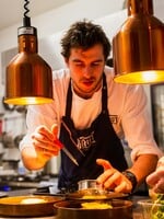 ŽEBŘÍČEK: Turisté vybírali nejlepší restaurace světa. Vyhrál málo známý podnik v Praze