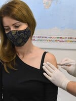 Zabírá očkování proti variantě omikron? Vědci mají dobré i špatné zprávy