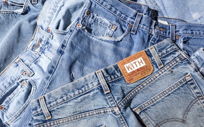 Zapomeň na obtažené džíny. Toto jsou nejlepší široké kousky, které ti vydrží roky