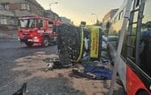Záchranáři Jarda a Míša měli vážnou nehodu, když jeli za pacientem. Kolegové pro ně založili sbírku