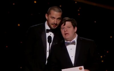 Zack Gottsagen se stal prvním člověkem s Downovým syndromem, který předával Oscara