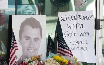 Zadržali podozrivého zo zastrelenia vplyvného aktivistu Charlieho Kirka. Trump mu poslal silný odkaz