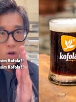 Zahraniční influenceři se zbláznili do Kofoly. Japonec točí videa o tom, jak si ji míchá sám doma