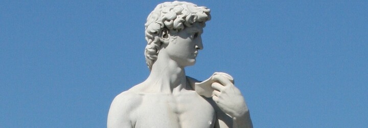 Žákům 6. třídy ukázala slavnou sochu Davida a musela rezignovat. Rodiče to nazvali pornem