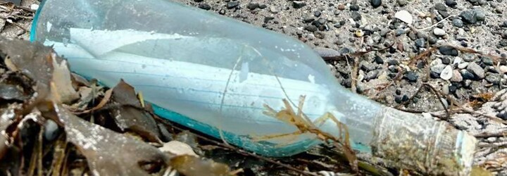 Zamilovaný odkaz vo fľaši preplával Atlantik: Z Kanady do Írska mu to trvalo 13 rokov
