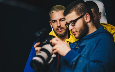 Zárobky sa pohybujú od mínusu do 500 € za koncert, hovorí fotograf najväčších rapových akcií Matúš Zeťák (Rozhovor)