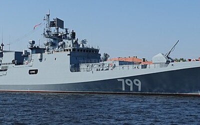 Zásah, potopeno: Ukrajinská armáda drony v Černém moři zničila ruskou výsadkovou loď